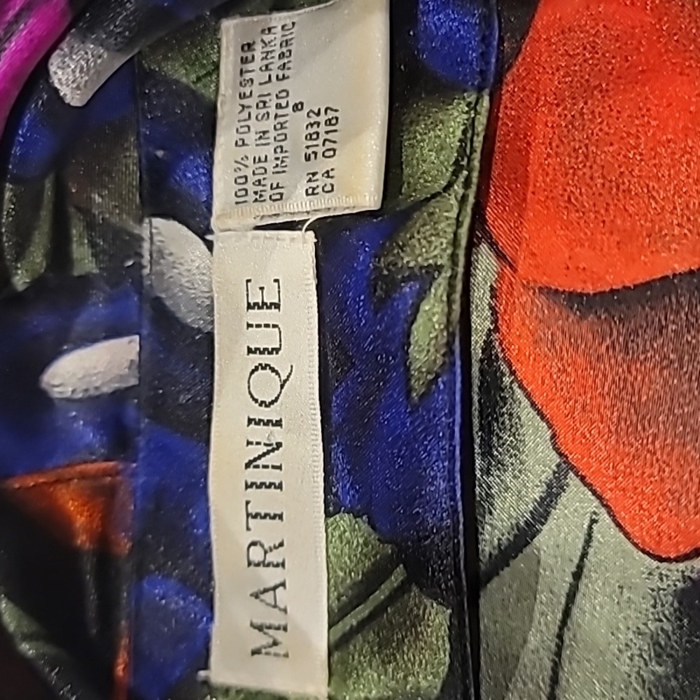 Martinique Floral Shawl Collar Pullover With Faux Button Font Gem Colors 8 - Picture 7 of 9